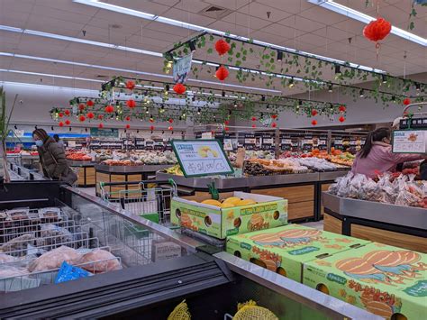 Owner: Ao Xin Zhou Supermarket Inc. . Hung vuong food market mayfair